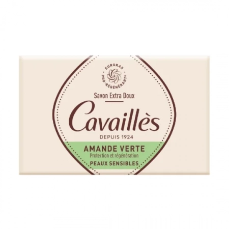 Produit historique de la marque Rogé Cavaillès, le Savon surgras est reconnu depuis 1924 pour ses nombreuses vertus. Enrichi en huile d'amande douce, il nettoie votre peau en douceur et lui apporte confort et souplesse en l'aidant à maintenir, jour après jour, son hydratation naturelle. Il laisse un film protecteur sur la peau et protège des agressions extérieures avec ses agents surgras. Prolongez aujourd'hui la sensation de plaisir en découvrant la senteur Amande verte. Pour une peau douce et délicatement parfumée.
